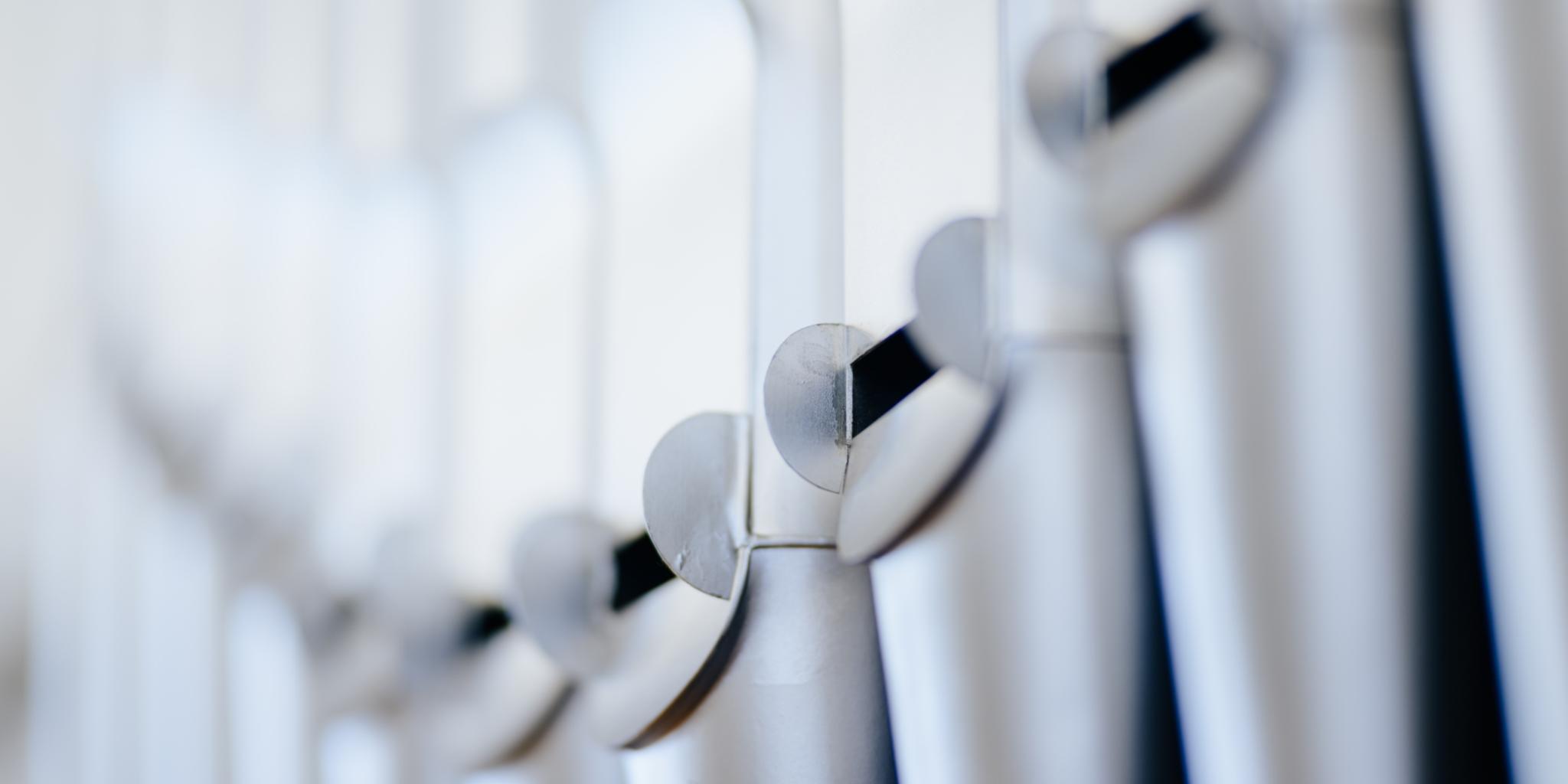 orgelpfeifen-in-der-pfarrkirche-st.-maria-magdalena-und-lucia-bruchhausen_by_Besim_Mazhiqi_Erzbistum-Paderborn_pbs (c) Pfarrbriefservice.de orgelpfeifen-in-der-pfarrkirche-st.-maria-magdalena-und-lucia-bruchhausen_by_Besim_Mazhiqi_Erzbistum-Paderborn_pbs